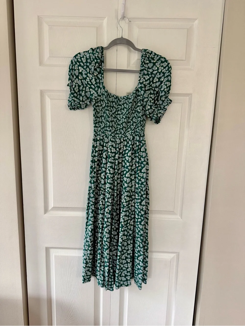 Abercrombie & Fitch Green Floral Puff-Sleeve Midi Dress Size S